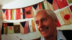 Zomrel známy český cestovateľ Miroslav Zikmund. Dožil sa 102 rokov