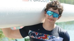 Fantastický úspech pre slovenskú kanoistiku. Alex Gavlider oslavuje zlato z majstrovstiev sveta