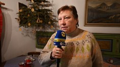 Je zberateľkou tradícií a ako etnologička sa tomu venuje aj vedátorsky. Na prechádzku s nami šla Katarína Nádaská