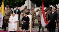 Pápež v Maďarsku: Namiesto konfliktov je potrebná harmónia