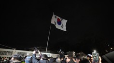 Juhokórejský prezident šokoval celý svet, keď vyhlásil stanné právo. Krajina zažila búrlivú noc plnú neistoty