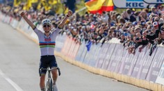 Slovinský fenomén opäť demonštroval svoju silu. Tadej Pogačar ovládol prestížne preteky v tvrdej konkurencii