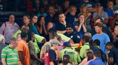 Na zápase MLB zomrel fanúšik. Spadol z 15-tich metrov