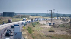 Na bratislavských cestách sa vodiči po nehodách zdržia, úsek D1 je už prejazdný