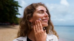 Mnohí robia túto chybu celé leto. Pokožku si tým poškodzujete každý deň