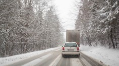 Viaceré horské priechody sú kvôli počasiu úplne neprejazdné