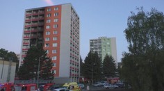 Obyvatelia handlovskej bytovky sa dozvedeli, kedy sa budú môcť vrátiť domov