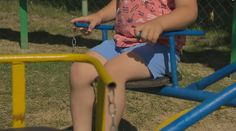 Dráma na kolotoči neďaleko Trnavy. Chlapca (2,5) zasiahol elektrický prúd