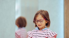 Detská krátkozrakosť: Pomôcť môžu špeciálne šošovky