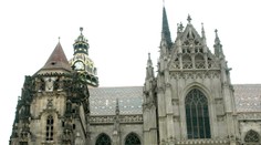 V Košiciach vandali poškodili známu sochu sv. Štefana