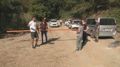 Razia nad Prešovom: Polícia a geodeti skúmali podozrivý odpad z diaľnice