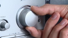 Neviete sa zbaviť pesničky v hlave? Vedci zistili, prečo je to tak