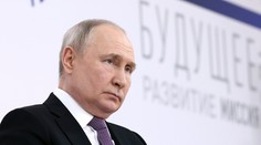 Vladimir Putin poprel tvrdenia USA, že Rusi vyvíjajú kozmickú jadrovú zbraň