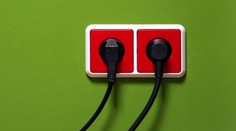 Taliani ešte nemusia predať elektrárne