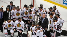 Chicago je späť vo finále! Hossa dal kontroverzný víťazný gól