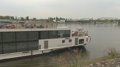 Výletníkov zobudil nadránom silný náraz, na Dunaji havarovala švajčiarska loď plná turistov