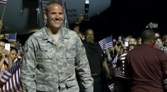 Niektorí muži majú hrdinstvo v krvi. Spenser Stone je toho dôkazom