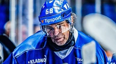 Jágr si bude musieť na súťažnú premiéru v ročníku počkať. Jeho nečakaná absencia mala jasný dôvod