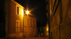 Trojročné dieťa v pyžamku pobehovalo nadránom po Nitre