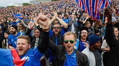 Bujaré oslavy v Reykjaviku - výkriky radosti a hymna víťazov