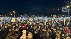 Naprieč Slovenskom ľudia opäť vyšli do ulíc. Protestovali proti Ficovej vláde a spomínali na vraždu Jána Kuciaka
