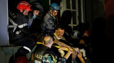 Z trosiek vytiahli po 80 hodinách muža. Prežil bez jedla a vody