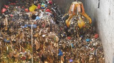 Samosprávy už nebudú môcť odkladať odpad len tak na skládku. Musia ho predtým upraviť