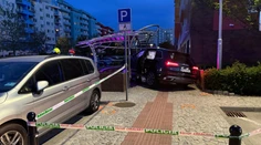 Divoká naháňačka s políciou sa skončila v Petržalke vo fontáne. Padlo množstvo výstrelov