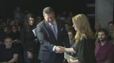 Antikampane vrcholia. Čaputovej a Šefčovičovi zostáva posledný deň, aby presvedčili voličov