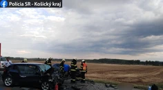 Smrteľnú nehodu na východe, pri ktorej zomreli štyri osoby, mal zapríčiniť 20-ročný vodič