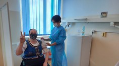 Očkovanie beží na plné obrátky: Vakcínu môže za víkend dostať až 16-tisíc učiteľov