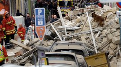Preteky s časom: Po zrútení dvoch budov v Marseille pátrajú po nezvestných