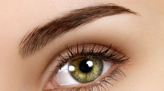 Ako si správne vytvarovať obočie