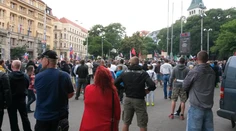Bratislava: Tisíce extrémistov demonštrovali proti migrantom