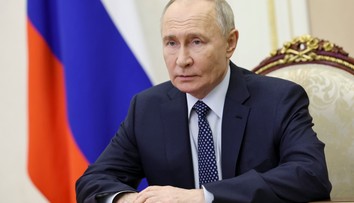 Rokovania s USA o vojne na Ukrajine sú konštruktívne, tvrdí Kremeľ. Putin je pripravený hovoriť aj s Macronom