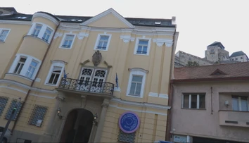 Múzeum na námestí v Trenčíne už nenájdete. Na čo bude mesto využívať vynovenú národnú kultúrnu pamiatku?