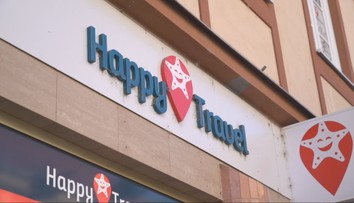 Nespokojných klientov Happy Travel pribúda. Chcú naspäť peniaze, plnú sumu však podľa analytika nedostanú všetci