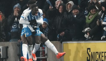 Chelsea nestačila na Brighton a ani raz neskórovala. Dvojgólový hrdina Minteh zariadil pohodlný triumf