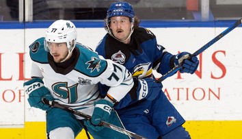 Regenda po odchode na farmu neprestáva bojovať. Hneď v prvom zápase asistoval na víťazný zásah