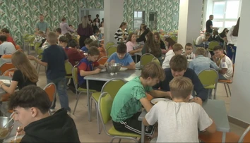 Na tejto škole v Prešove chodia deti na obed dvakrát. Nezvyčajná zmena priniesla prekvapivý výsledok