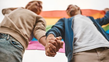 Heger sľuboval zrovnoprávniť LGBTI+ ľudí do pár dní. Minister Karas má však inú prioritu