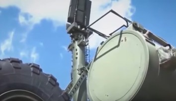 VIDEO: Rusko vyskúšalo nový obranný systém. Údajne zostrelí aj raketu vo vesmíre