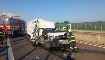 Vážna nehoda na D1 pri Považskej Bystrici. Úsek je neprejazdný