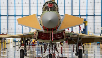 FOTO: Španielsko ukázalo stíhačku Eurofighter novej generácie. Prvý stroj opustil továreň