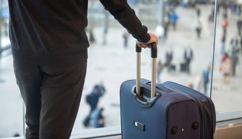 Ako pri lietaní nestratiť batožinu? Pomôcť vám môže malé zariadenie