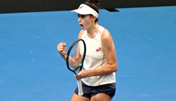 Úvodný bod dnes nezískal nikto. Zápas slovenských tenistiek na Pohári Billie-Jean Kingovej prerušili