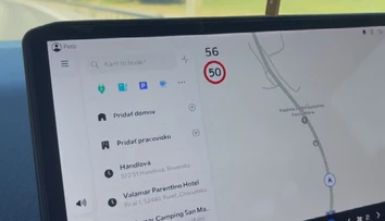 Majú zabrániť nehodám, no vodičov znervózňujú. Odborníci varujú pred zlyhaním asistenčných systémov