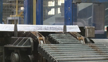 Žiarska hlinikáreň pre cenu elektriny odstavila ďalšie pece, do úvahy prichádza aj ukončenie výroby