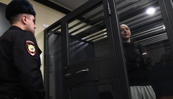 Ruský najvyšší súd potvrdil 22 rokov väzenia pre novinára Safronova