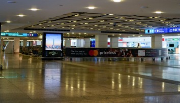 Útok dronu paralyzoval dubajské letisko, lety postupne obnovujú